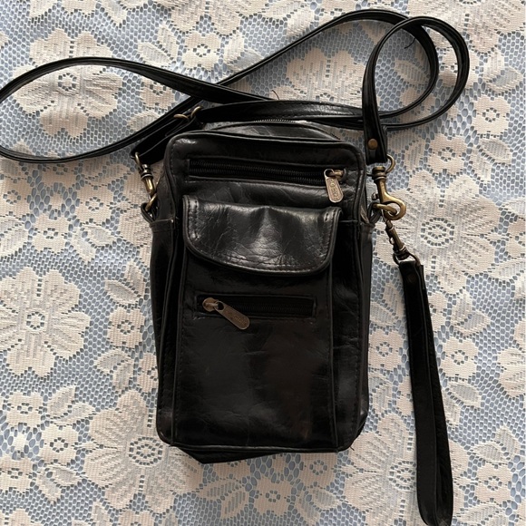 Vintage Handbags - The Stone Black vintage leather crossbody. Purse &  wallet in one